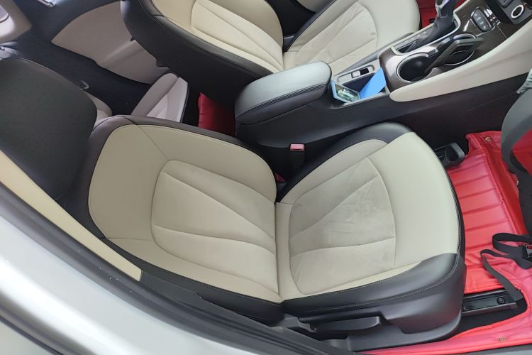 别克 威朗 2018款 三厢 15S 自动领先型局部细节41