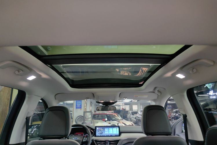 福特 锐际 2020款 EcoBoost 245 两驱耀享款局部细节22