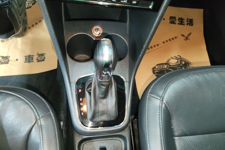 大众 Polo 2014款 1.6L 自动豪华版中控内饰18