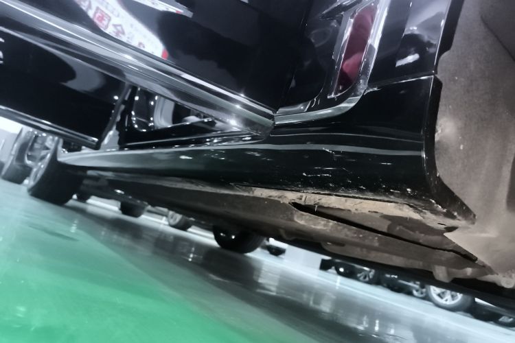 红旗H9 2024款 2.0T 旗享 私享风尚版局部细节9001