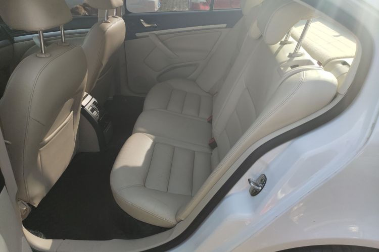 斯柯达 明锐 2015款 经典款 1.6L 自动逸杰版中控内饰21