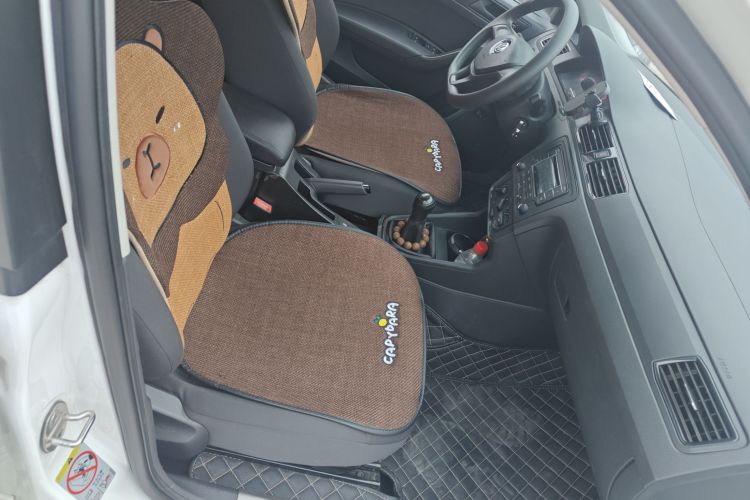 大众 桑塔纳 2016款 1.6L 手动风尚版局部细节41