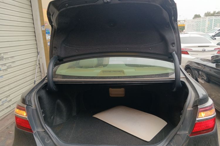 丰田 凯美瑞 2016款 2.0E 十周年纪念精英版机舱底盘23