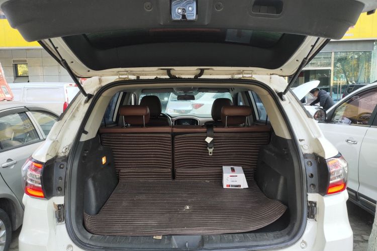 中华V6 2018款 1.5T 自动豪华型局部细节23