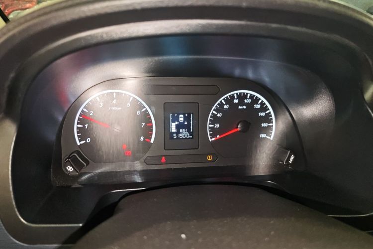 东风风行 菱智 2022款 M5 1.6L 实用型 5座局部细节14