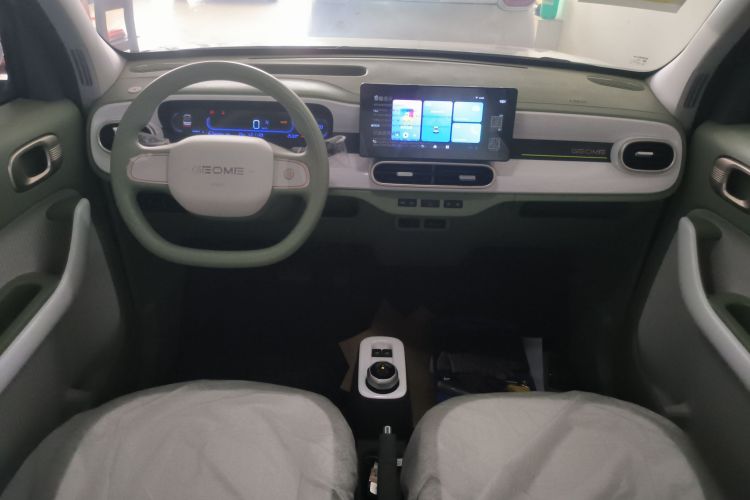 吉利银河 熊猫 2025款 210km 元气熊中控内饰12