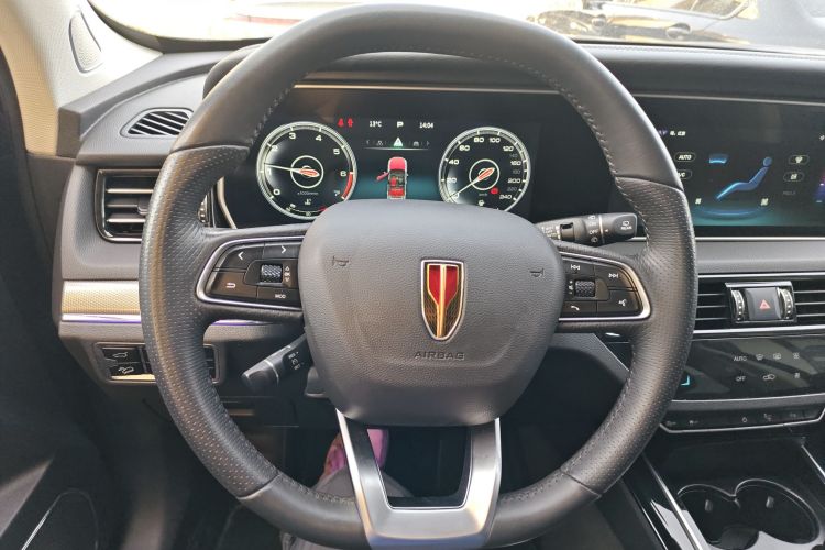 红旗HS5 2022款 改款 2.0T 智联旗享版中控内饰13