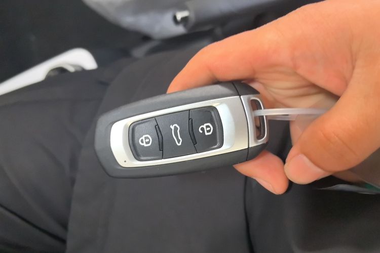 吉利银河 熊猫 2025款 210km 元气熊中控内饰11