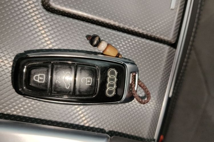 奥迪A6L 2021款 45 TFSI 臻选动感型中控内饰11