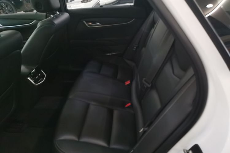 凯迪拉克XTS 2018款 28T 技术型中控内饰21