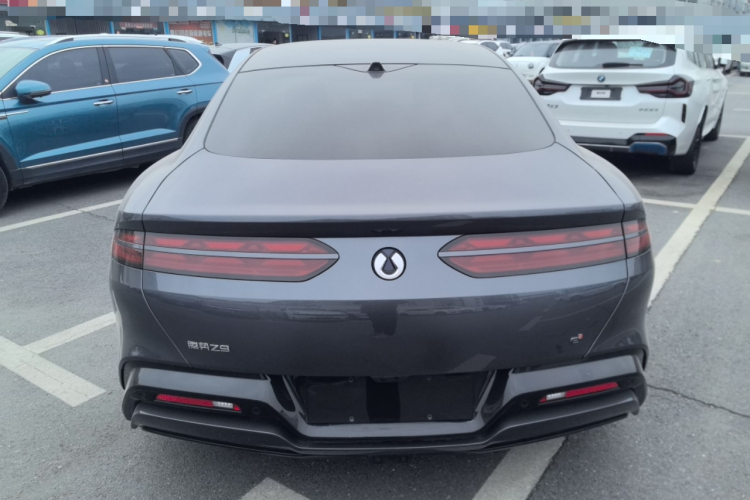 腾势Z9 2024款 1100km 四驱Max版车身外观6