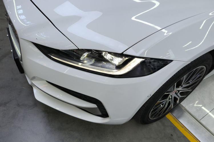 捷豹XEL 2020款 2.0T 200PS S进取优雅版局部细节36