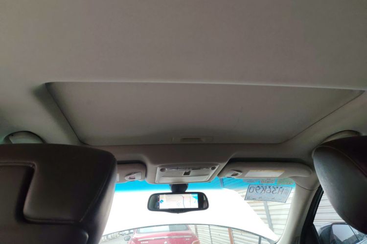 英菲尼迪QX50 2015款 2.5L 悦享版中控内饰22