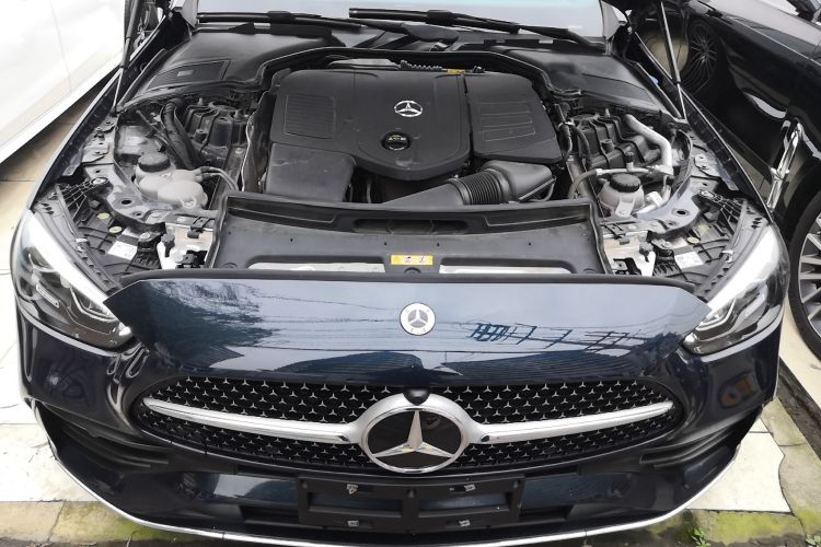 奔驰C级 2022款 改款 C 260 L 运动版机舱底盘24