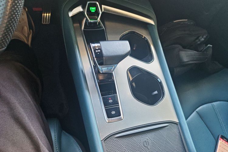 名爵 MG7 2023款 1.5T DCT至美优雅版中控内饰18