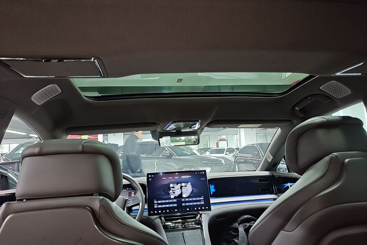 腾势Z9 2024款 1100km 四驱Max版中控内饰22
