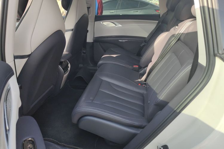 智己汽车 智己LS7 2023款 90kWh Elite后驱版中控内饰21