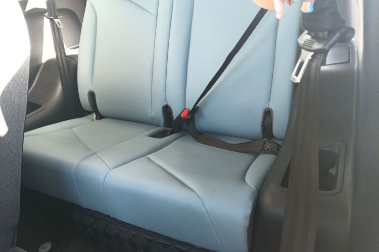 奇瑞 小蚂蚁 2022款 改款 甜粉款 半糖版 三元锂 30.6kWh 30kW 301km中控内饰21