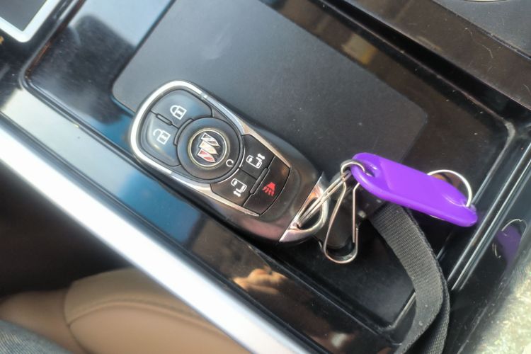 别克GL8 2021款 ES陆尊 653T 尊享型中控内饰11