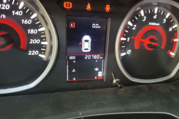 东南DX3 2016款 1.5L 手动豪华型中控内饰15