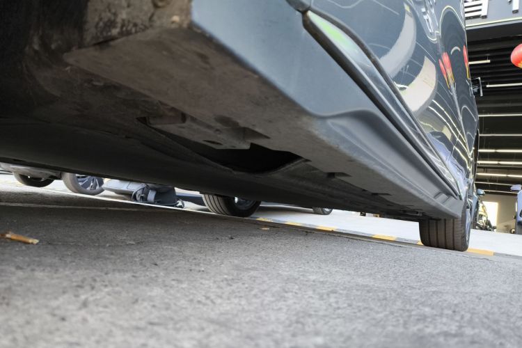 比亚迪 汉 2022款 EV 创世版 715KM前驱旗舰型局部细节9002