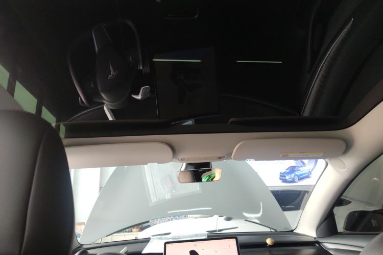 特斯拉 Model 3 2022款 Performance高性能全轮驱动版中控内饰22