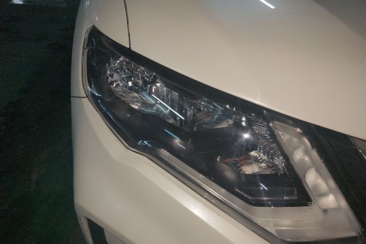 日产 奇骏 2019款 2.0L CVT智联舒适版 2WD车身外观8