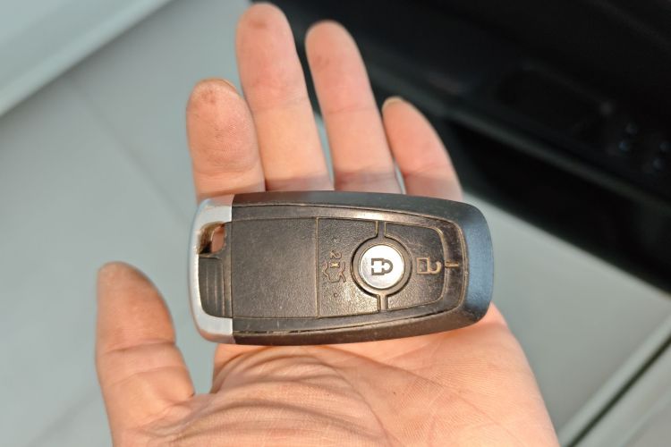 福特 蒙迪欧 2017款 EcoBoost 180 时尚型中控内饰7001