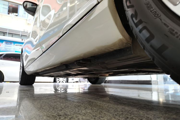 奔驰E级 2023款 E 260 L局部细节9002