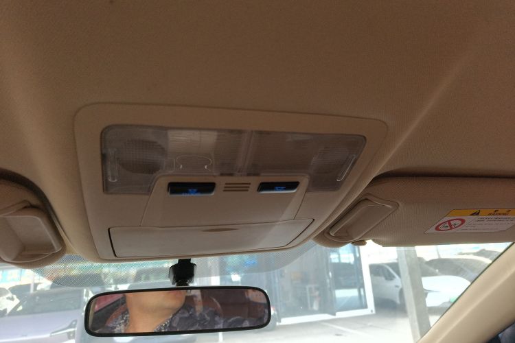 丰田 汉兰达 2018款 2.0T 四驱精英版 7座 国VI局部细节22