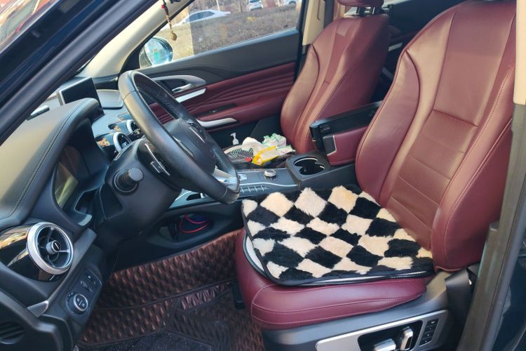 魏牌 VV7 2019款 升级款 2.0T 旗舰型 国V中控内饰19