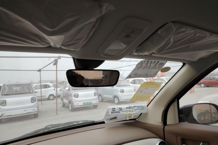 五菱汽车 宏光MINIEV 2025款 四门版 进阶款中控内饰22