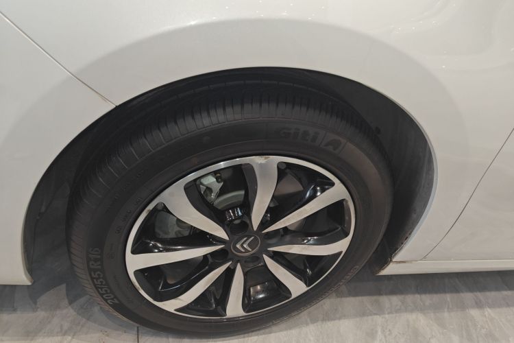 雪铁龙 C4世嘉 2018款 1.6L 自动豪华型车身外观6007