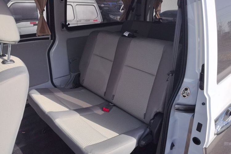 金杯 小海狮X30 2024款 1.5L 财富型客车 5/6/7座中控内饰21