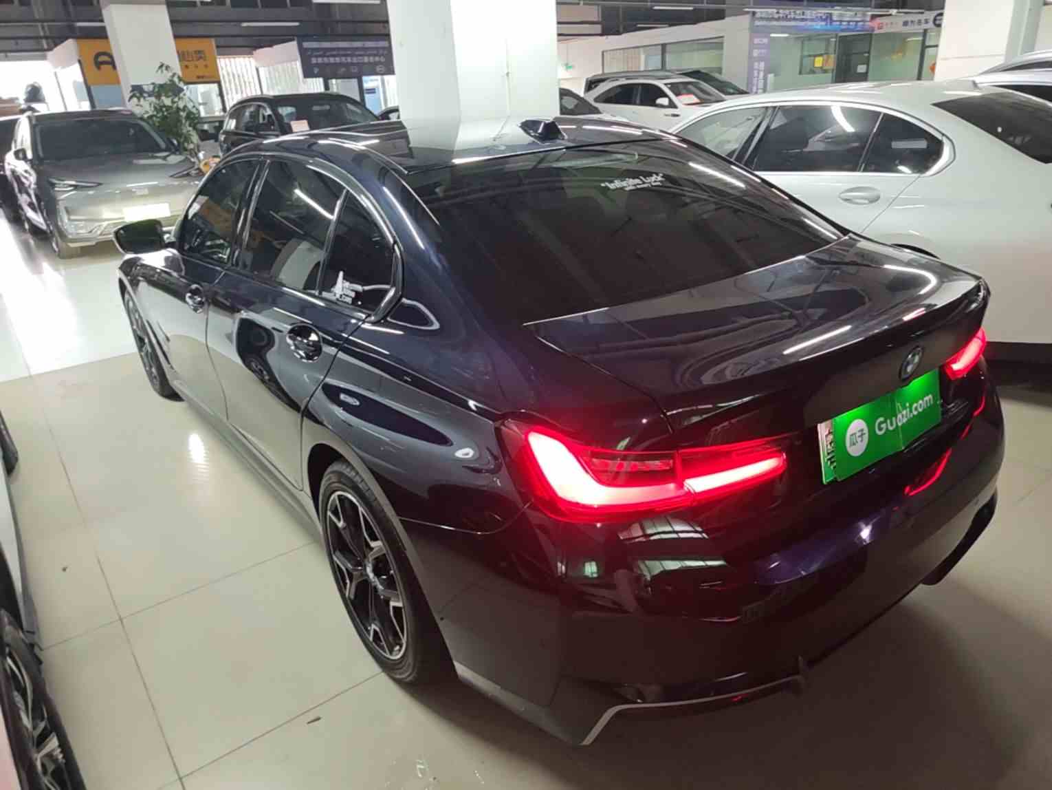 宝马i3 2025款 eDrive 40 L 曜夜套装(3)