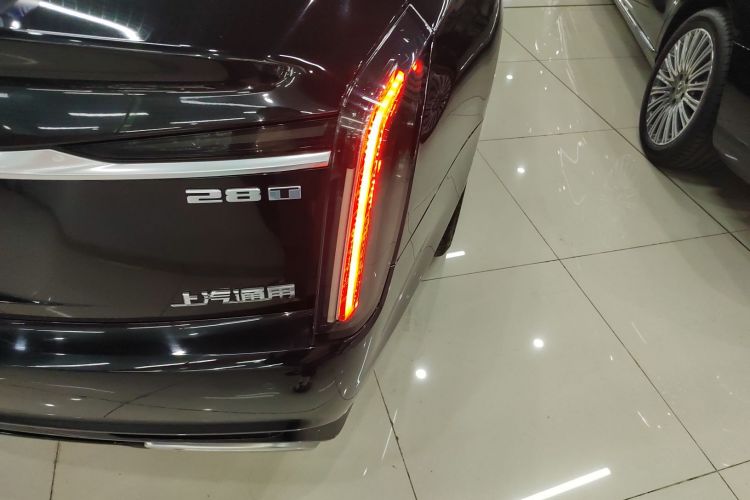 凯迪拉克CT6 2023款 28T 豪华型车身外观9