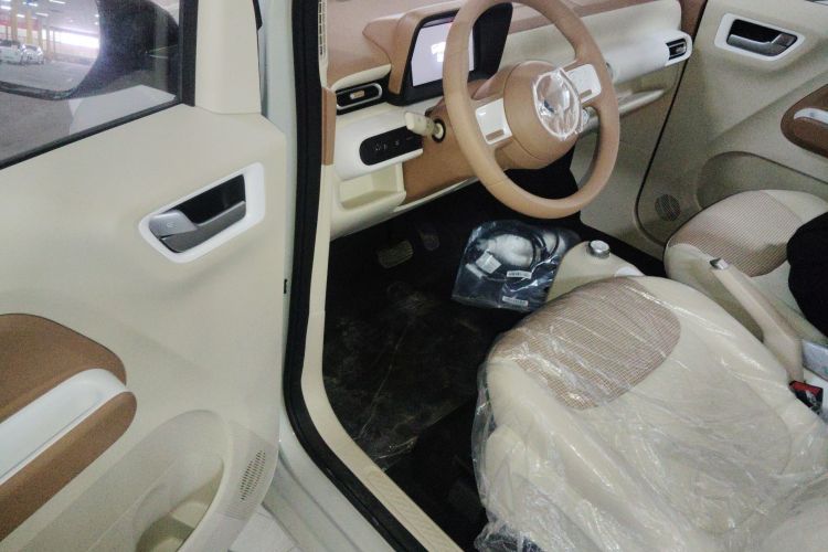 五菱汽车 宏光MINIEV 2024款 第三代 215km 青春版中控内饰20