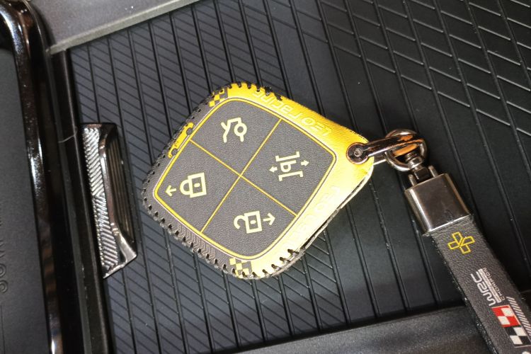 领克08 EM-P 2023款 220km 四驱性能Halo中控内饰7001