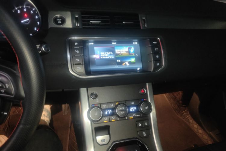 路虎 揽胜极光 2018款 240PS PURE 风尚版中控内饰16