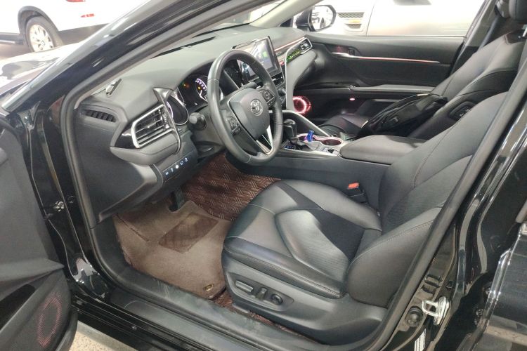 丰田 凯美瑞 2021款 双擎 2.5HGVP 领先版局部细节19