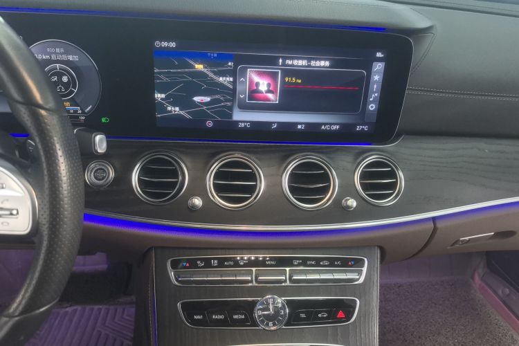 奔驰E级 2019款 E 260 L 运动型局部细节16