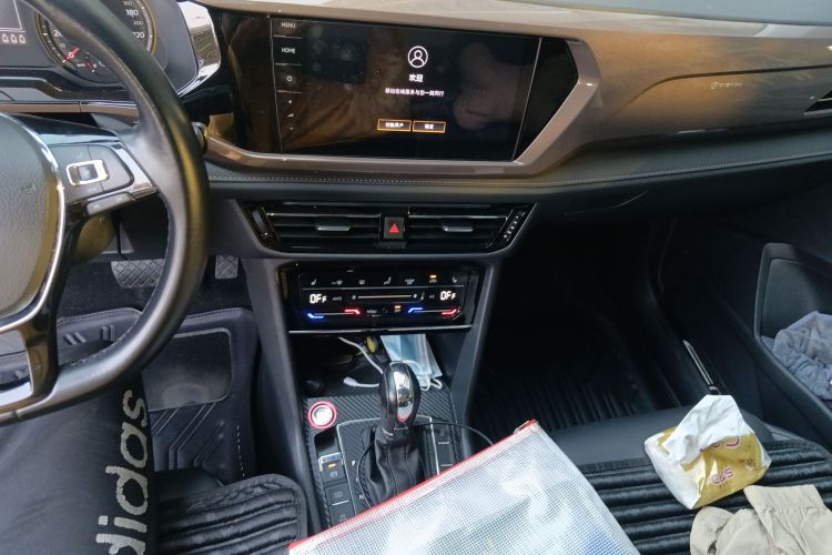 大众 途岳 2021款 280TSI 两驱豪华版PLUS中控内饰16