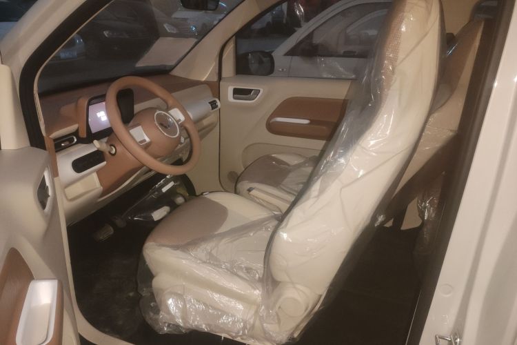 五菱汽车 宏光MINIEV 2024款 第三代 215km 青春版中控内饰19