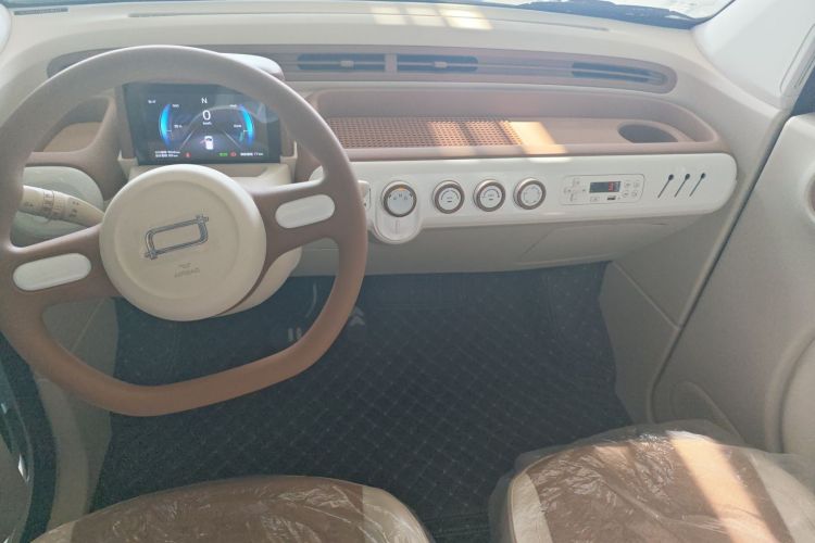 奔腾小马 2026款 222km 闪耀马中控内饰12