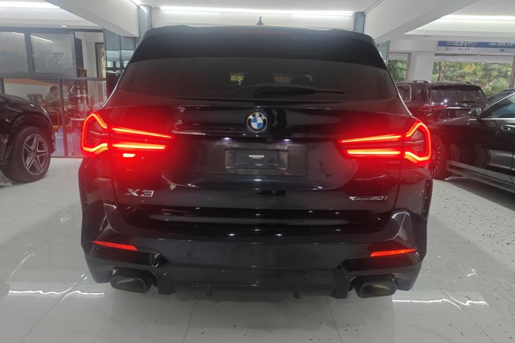 宝马X3 2022款 xDrive30i 领先型 M曜夜套装车身外观6