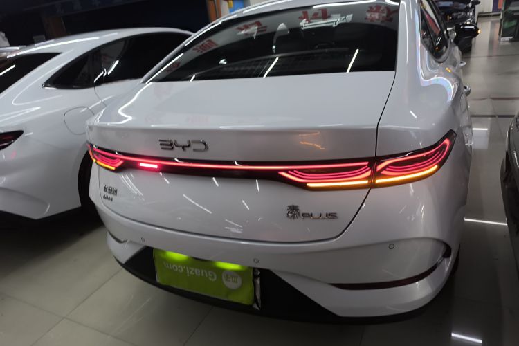 比亚迪 秦PLUS 2025款 DM-i 智驾版 55KM领先型车身外观6