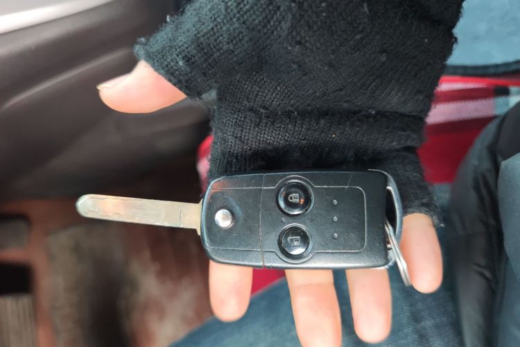 本田CR-V 2012款 2.0L 两驱都市版中控内饰11