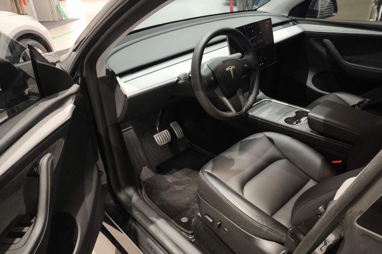 特斯拉 Model Y 2024款 Performance高性能版中控内饰20
