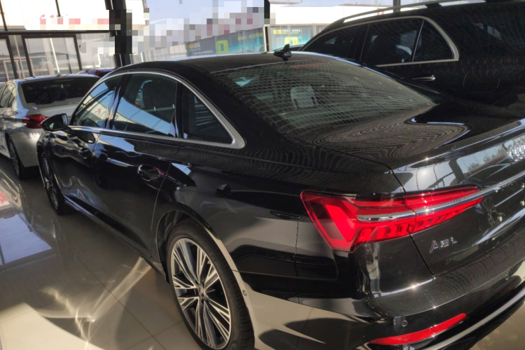 奥迪A6L 2025款 改款 45 TFSI 臻选动感型车身外观6003