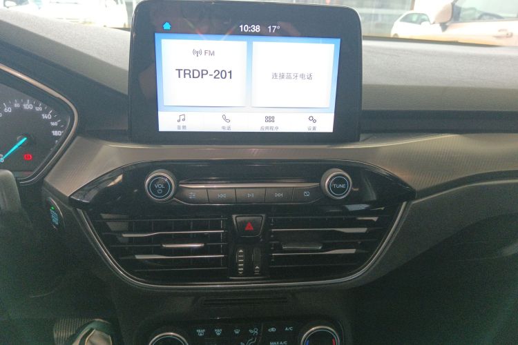 福特 福克斯 2020款 三厢 EcoBoost 180 自动锋潮型中控内饰16